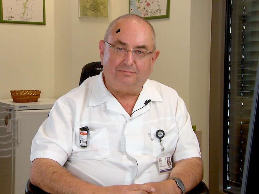 prof-finek Prof. MUDr. Jindřich Fínek, Ph.D., MHA - Rakovina močového měchýře
